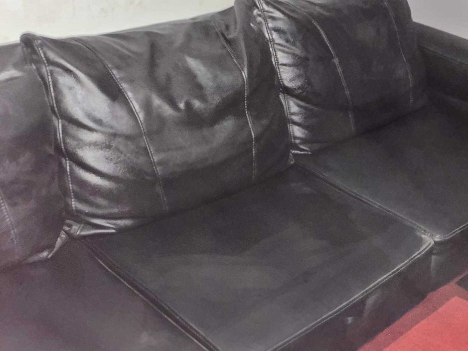 Sofa skórzana- duża- możliwość spania, sprzedam- czarna skóra