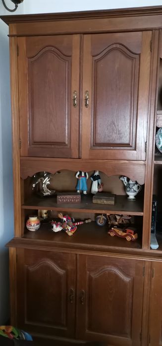 Móvel de carvalho maciço