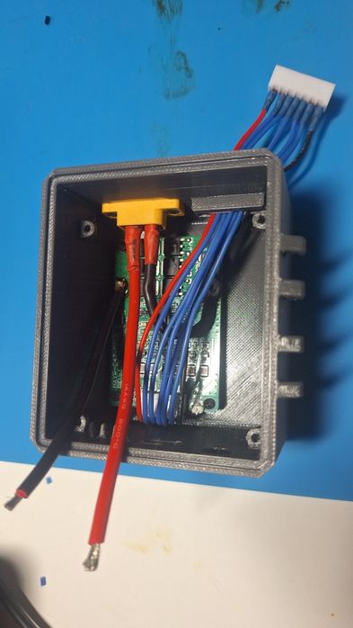 Зарядний пристрій-powerbank