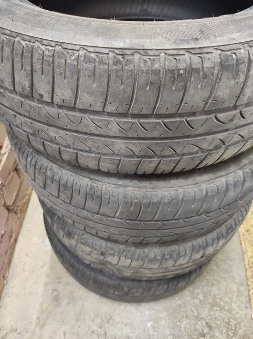 Гума Bridgestone B250 R15 185/60 84H літо