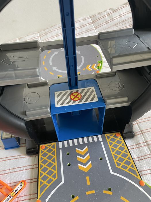 Pista garagem carros brincar tipo hotwheels