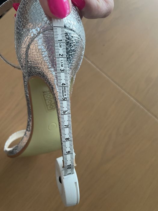 Sandaly damskie r.37