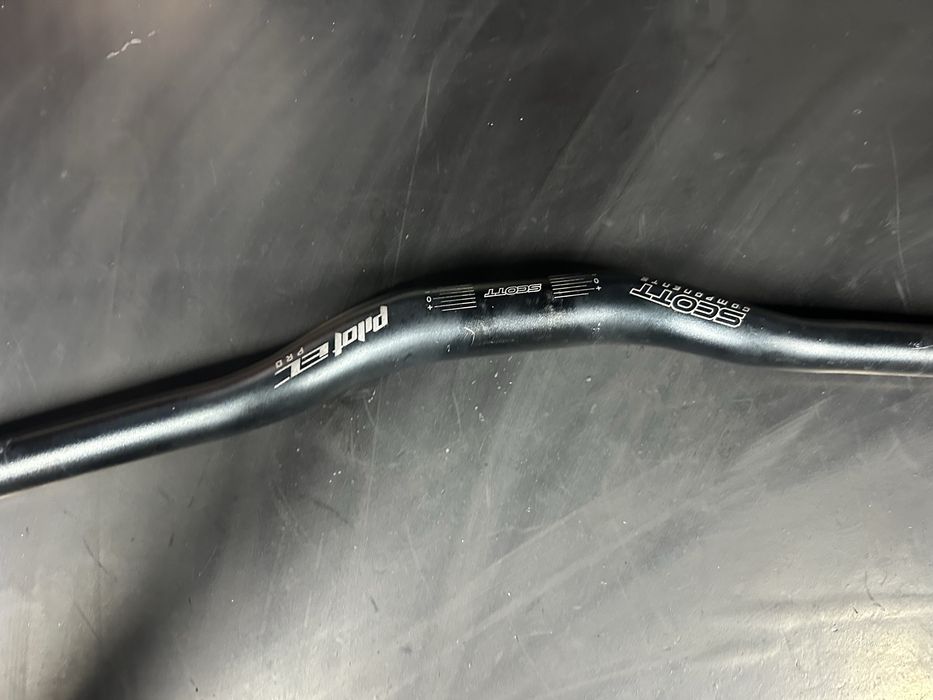 Kierownica scott pilot pro 31.8x680 mm