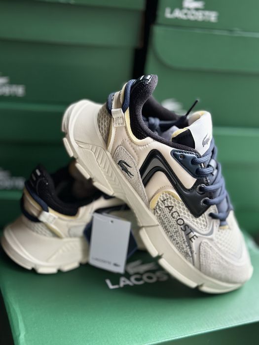 Жіночі кросівки Lacoste . Кросівки lacoste. Жіночі кросівки лакоста