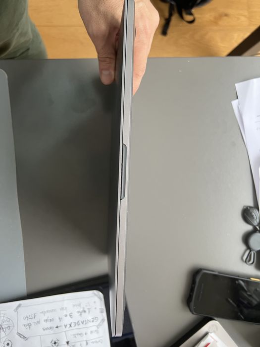 MacBook Pro i5 13” 8GB 512GB 2017