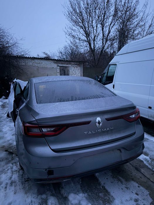 Renault Talisman під відновлення