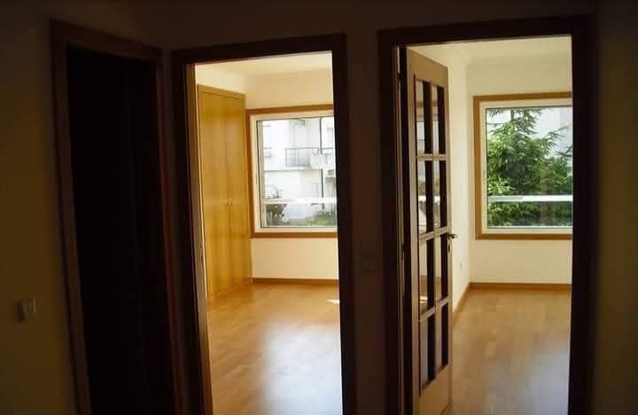 Alugo apartamento T1