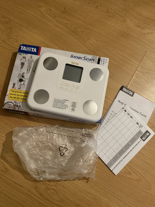 Balança de análise corporal Tanita