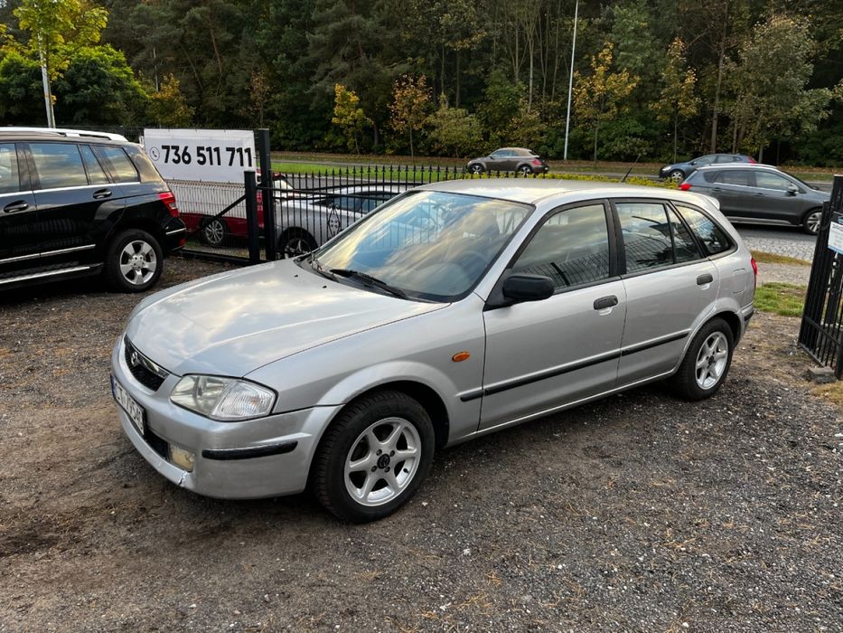 Mazda 323F