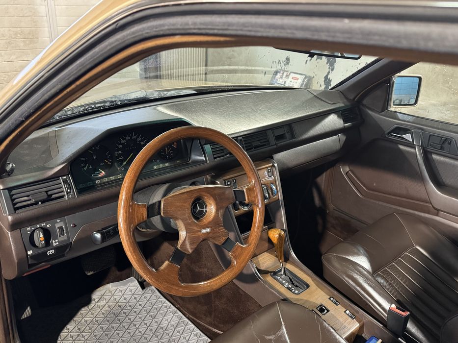 W124 coupe 3.0 automat klima szyberdach