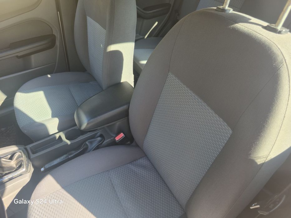 Zadbany ford focus z hakiem benzyna