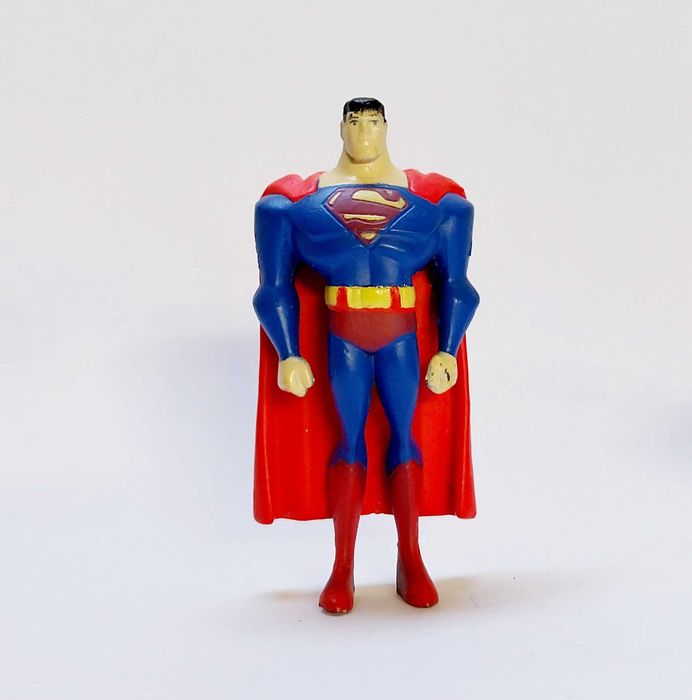 Bonecos Super-Homem e Gorila Grodd em pvc
