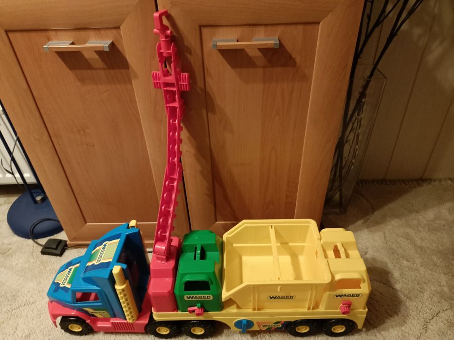 Auto samochód WADER