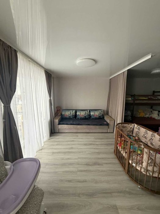 Однокімнатна квартира в цегляному будинку!