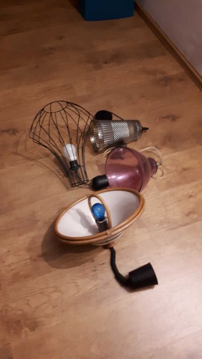 Candeeiros Elétricos de teco em bom estado