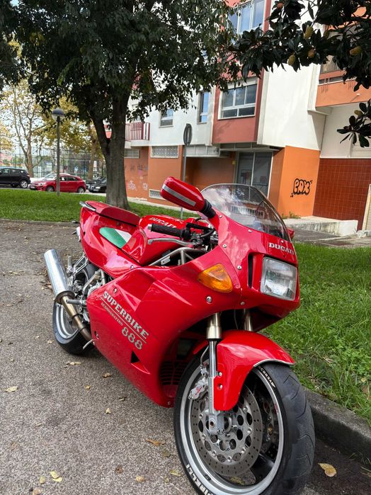 Ducati 888 Strada
