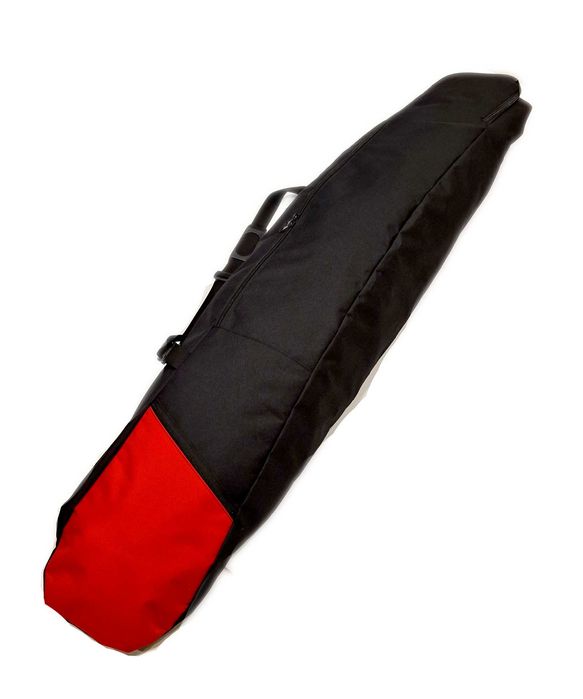 Pokrowiec na deskę snowboard snowboardową buty kask czerwony