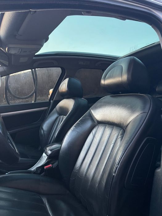 Пежо 407 універсал