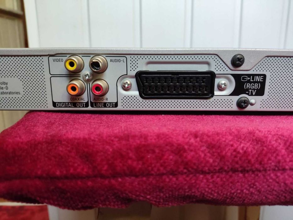 SONY DVP-NS38 cd/dvd player