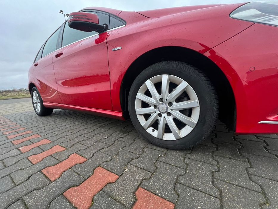 Salon Polska Mercedes b klasa