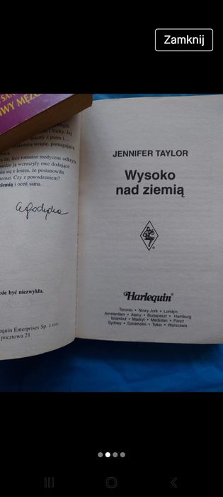 Książka romans WYSOKO NAD ZIEMIĄ 2002 rok