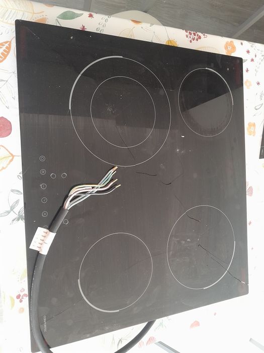 Placa vitocerâmica - Peças (muito pouco uso)