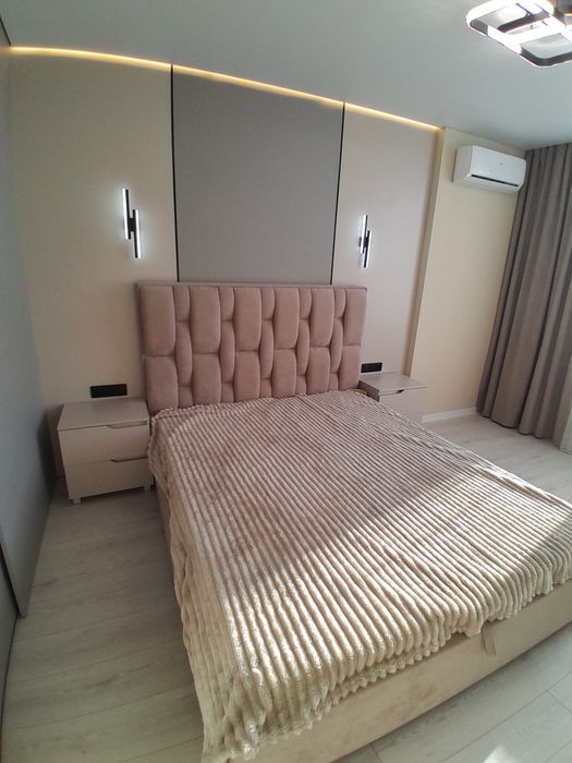 Центр! 2к.кв в Новобудові з новим ремонтом! Ліфт з резервним живленням