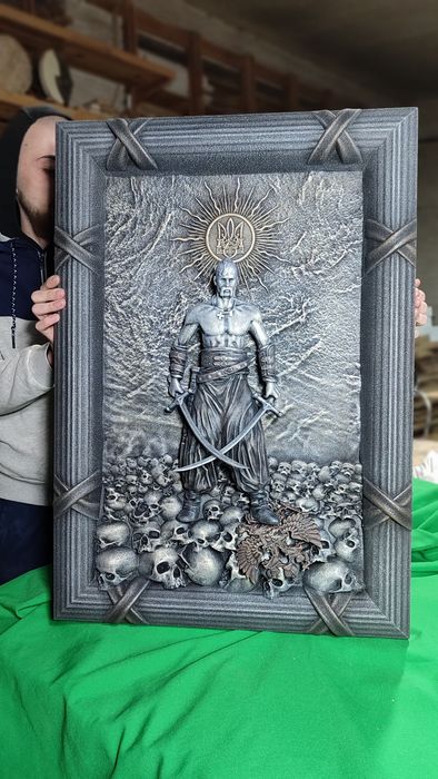 Козак Мамай знищує двоголову  курку - різьблена 3D-картина з дерева!