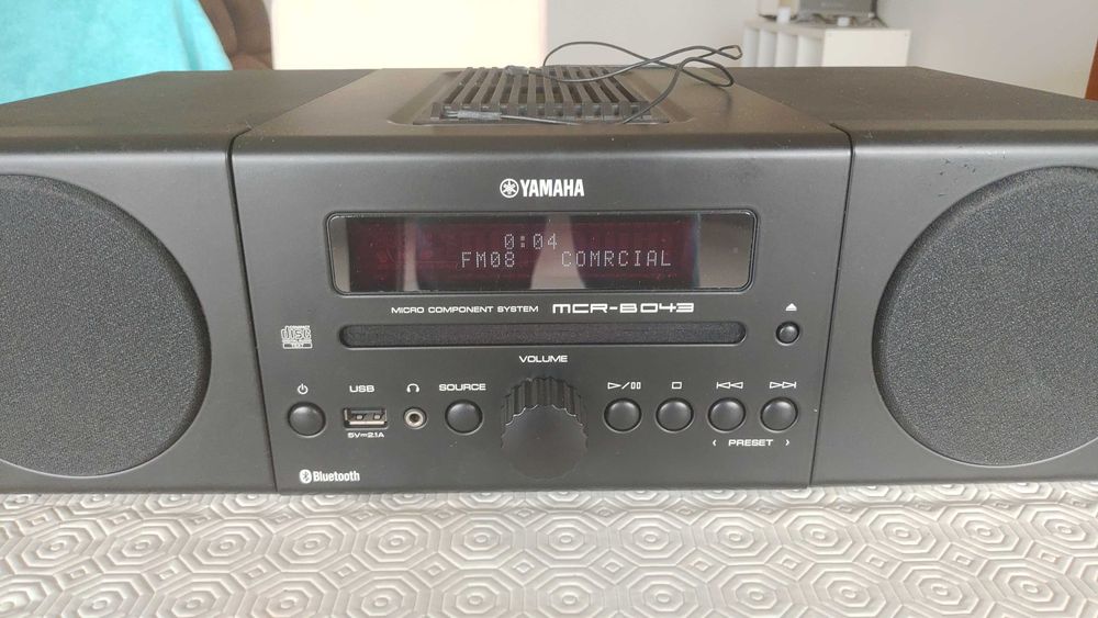 COMO NOVO! Yamaha MCR-B043 – Som Top + Bluetooth + CD