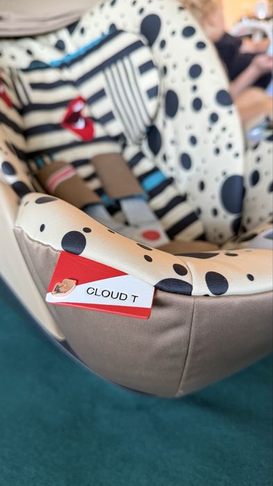 Автокрісло Cybex Platinum Cloud T i-Size - колекція Karolina Kurkova