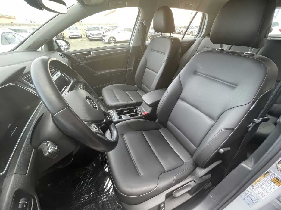 Volkswagen e-Golf SEL Premium      2019