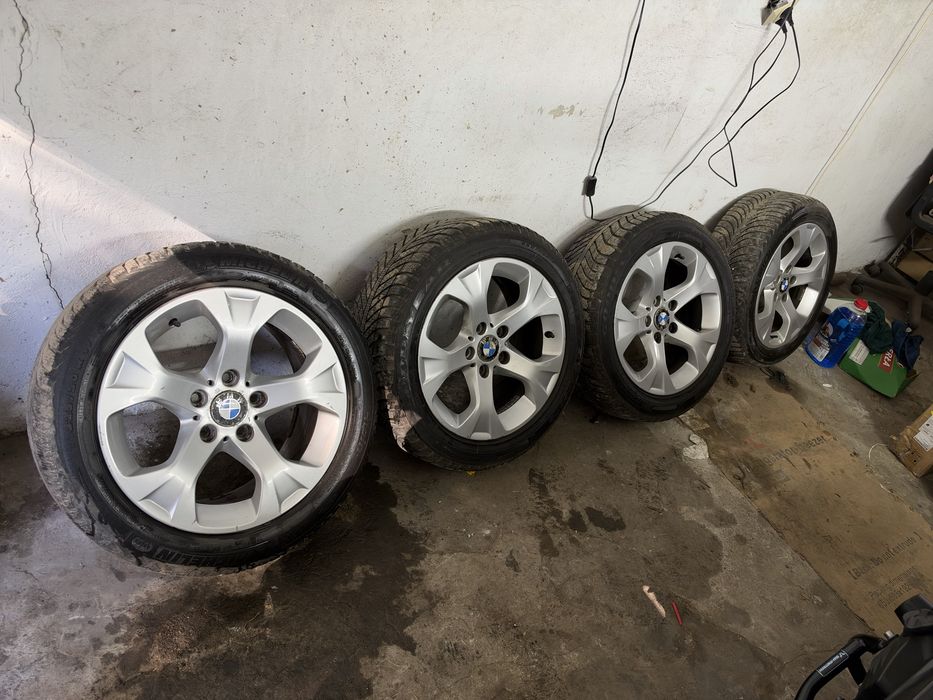 Sprzedam 4 felgi aluminiowe 17” z oponami