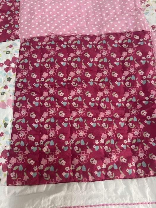 Colcha Patchwork Reversível + 3 almofadas Vertbaudet