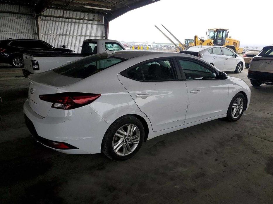 2019   HYUNDAI  Elanrta SEL