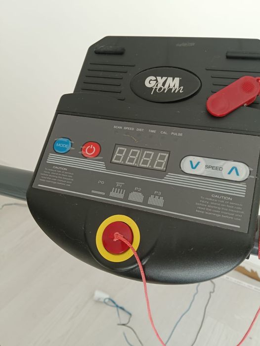 Passadeira Elétrica Dobrável GymForm – Excelente Estado