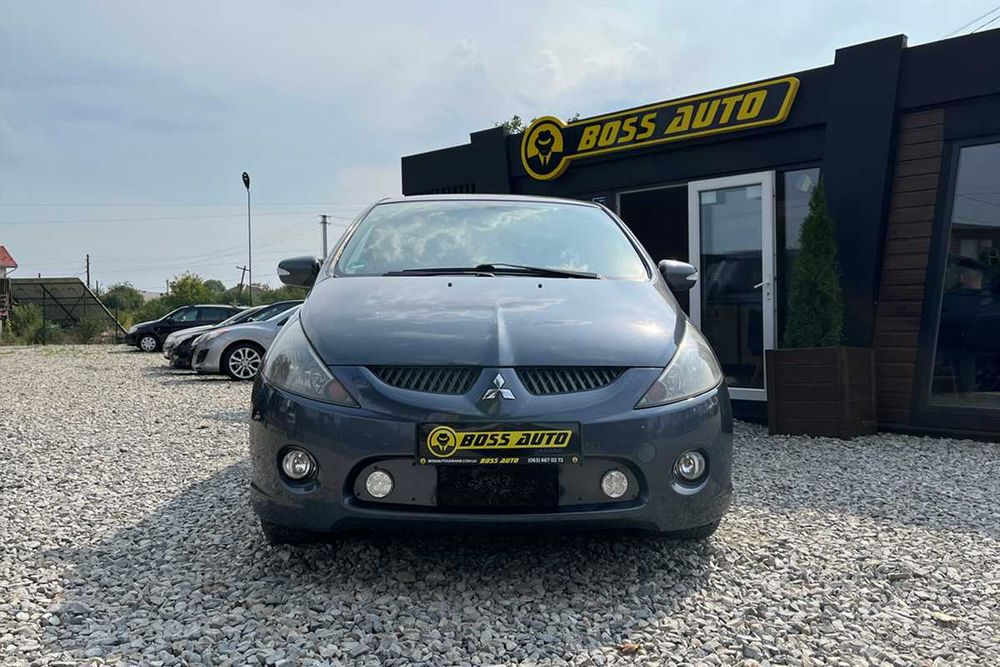 Mitsubishi Grandis 2005