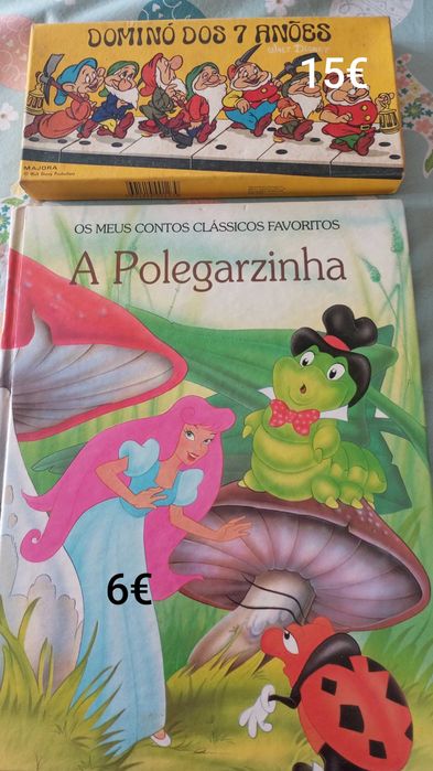 Livros infantis e dominó antigos