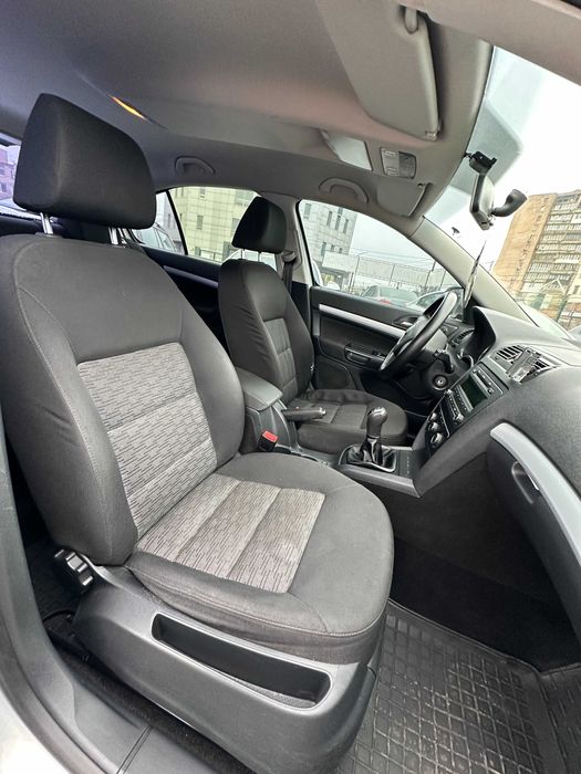 Продам Skoda Octavia A5 2011 можлива розстрочка,кредит!