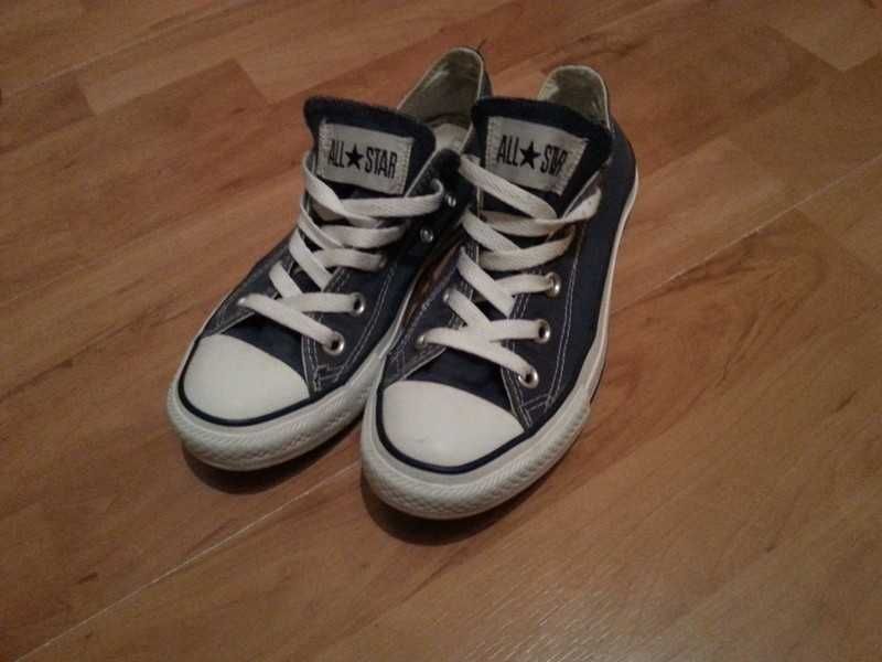 granatowe trampki converse rozmiar 36,5 dł. wkładki 23 cm