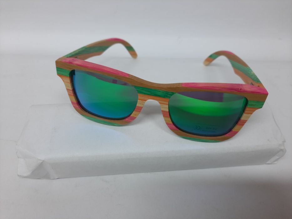 Drewniane okulary przeciwsłoneczne zielone
