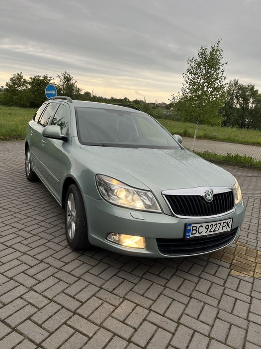 Skoda Octavia 2012 // покоління А5(FL).  2.0. DMT ( 140 к. с)