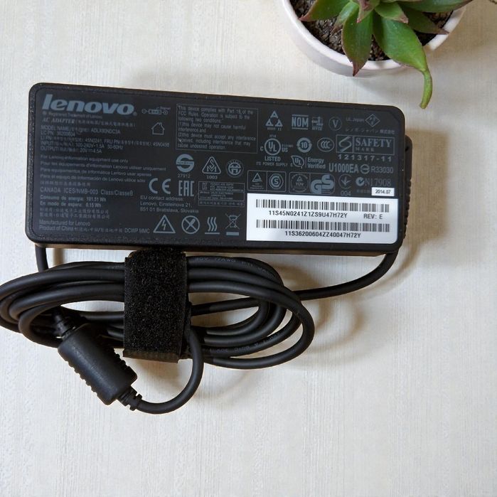 Carregador Lenovo original 20V 90W