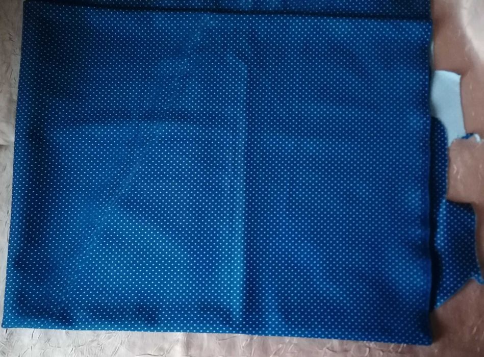 Tkanina, kupon materiału w groszki 77x138cm.Bistor