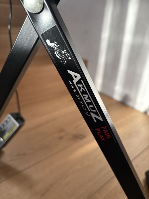 Keyboard Casio ze stojakiem