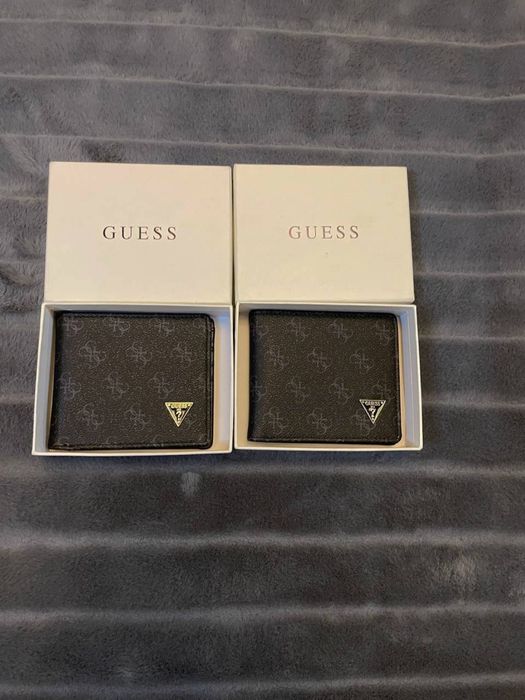 Гаманці Guess