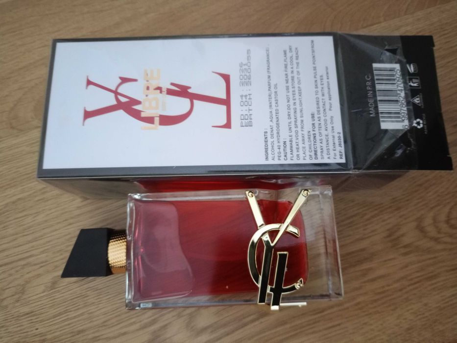 perfumy Libre Berry Crush