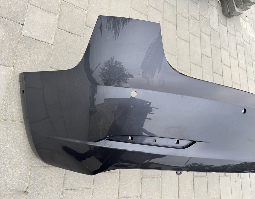 Tesla Model 3 бампер задній