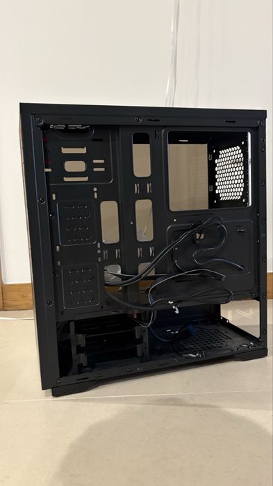 CAIXA GAMING ARMOR, Black, Acrylic Side Panel, LED Ready, ATX