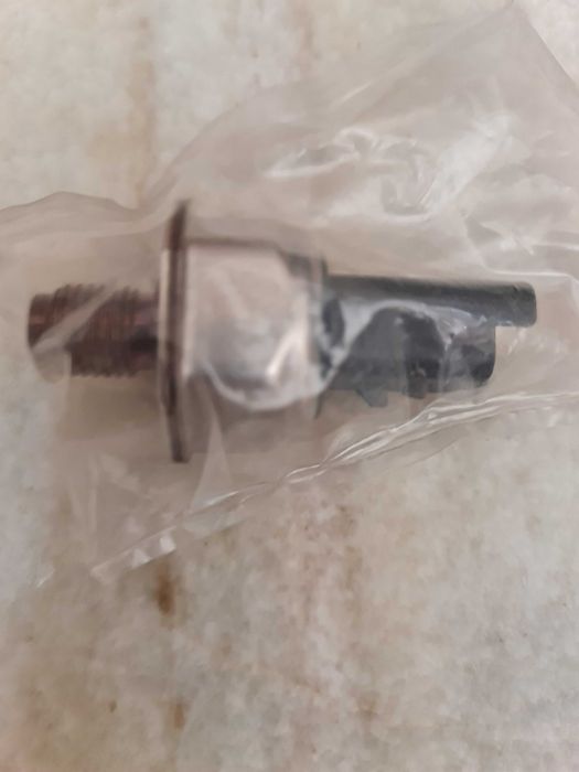 Sensor pressão de combustível (Novo)