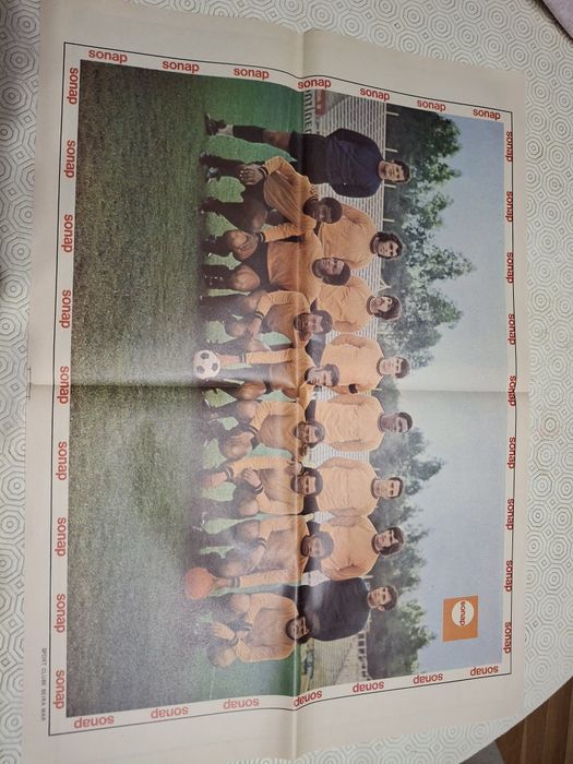 Poster antigo beira mar futebol